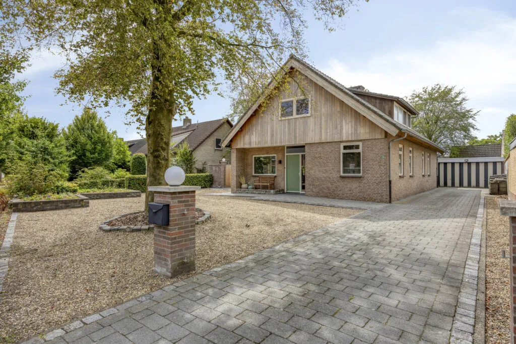 Vrijstaande woning te koop: Bernadettestraat 20, Mariahout
