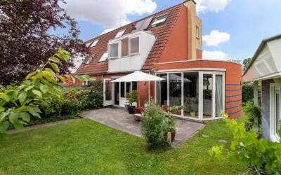 Corner house for sale: Bernard de la Faillebocht 32, Schiebroek Rotterdam