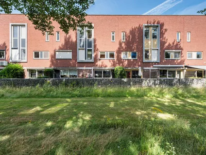 Tussenwoning te koop: Bernard Lievegoedstraat 10, Eme en Broek Zutphen