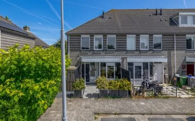Hoekwoning te koop: Bernard Zweersstraat 36, Rooswijk Noord Zaandijk