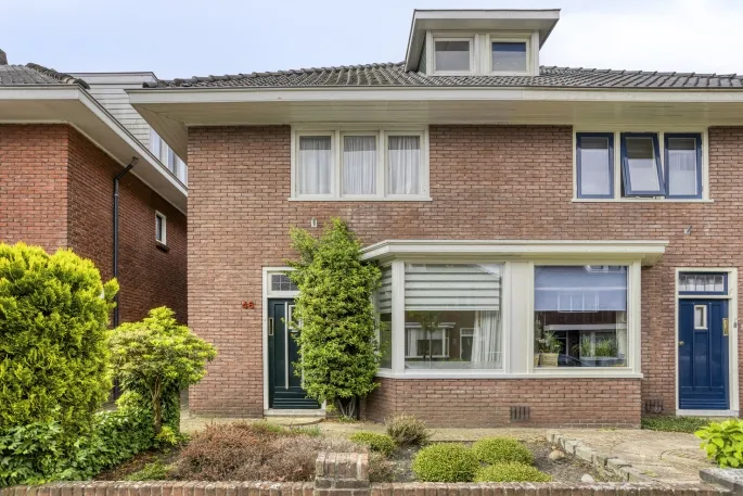 Semi-detached for sale: Bernardstraat 46, Berflo Es Noord Hengelo