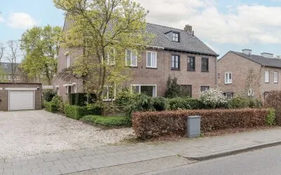 Twee-onder-één-kap te koop: Bernhardlaan 33, Kollenberg-Park Leyenbroek Sittard