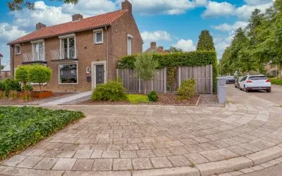 Twee-onder-één-kap te koop: Bernhardstraat 16, Beek Beek