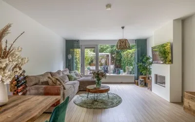 Tussenwoning te koop: Bernhardstraat 27, Rhoon-Centrum Rhoon