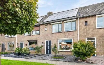 Tussenwoning te koop: Bernhardstraat 38, Vleumingen Gendt