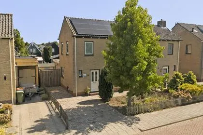 Hoekwoning te koop: Bernhardstraat 75, Hoogkarspel