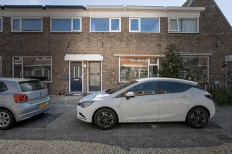 Tussenwoning te koop: Bernhardus Bumastraat 34, Achter de Hoven Leeuwarden
