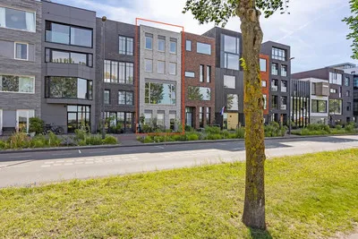Tussenwoning te koop: Bert Haanstrakade 412, Ed Pelsterparkbuurt Amsterdam