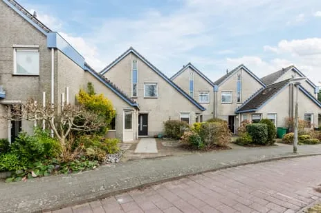 Tussenwoning te koop: Bertha von Suttnerlaan 7, Theaterbuurt Amstelveen