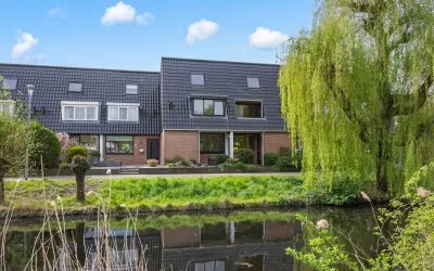 Tussenwoning te koop: Bertha von Suttnerstraat 49, Hoofddorp Pax West Hoofddorp