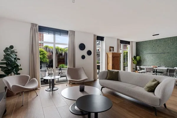 Tussenwoning te koop: Bertrand Russelllaan 23, Kraayenstein en Vroondaal 'S-Gravenhage