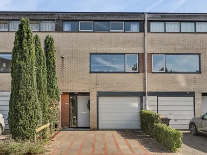 Tussenwoning te koop: Bertus Aafjeshof 171, Kersenboogerd-Zuid - Buurt 33 07 Hoorn