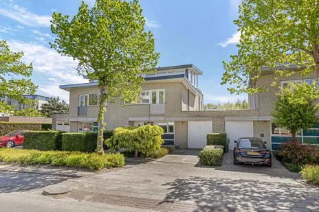 Tussenwoning te koop: Bertus van Akenlaan 119, Starrenburg Voorschoten