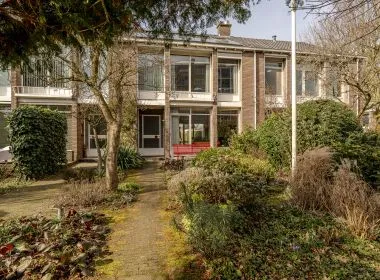 Tussenwoning te koop: Bertus Rimaweg 18, Duttendel 'S-Gravenhage