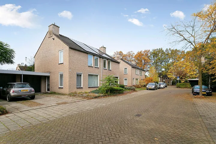 Tussenwoning te huur: Beryl 19, Blixembosch-West Eindhoven