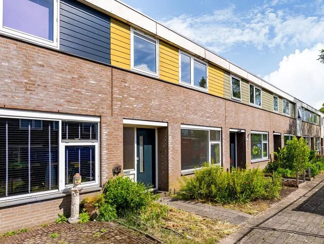 Tussenwoning te koop: Bessemerstraat 9, Oudeschoot Oudeschoot