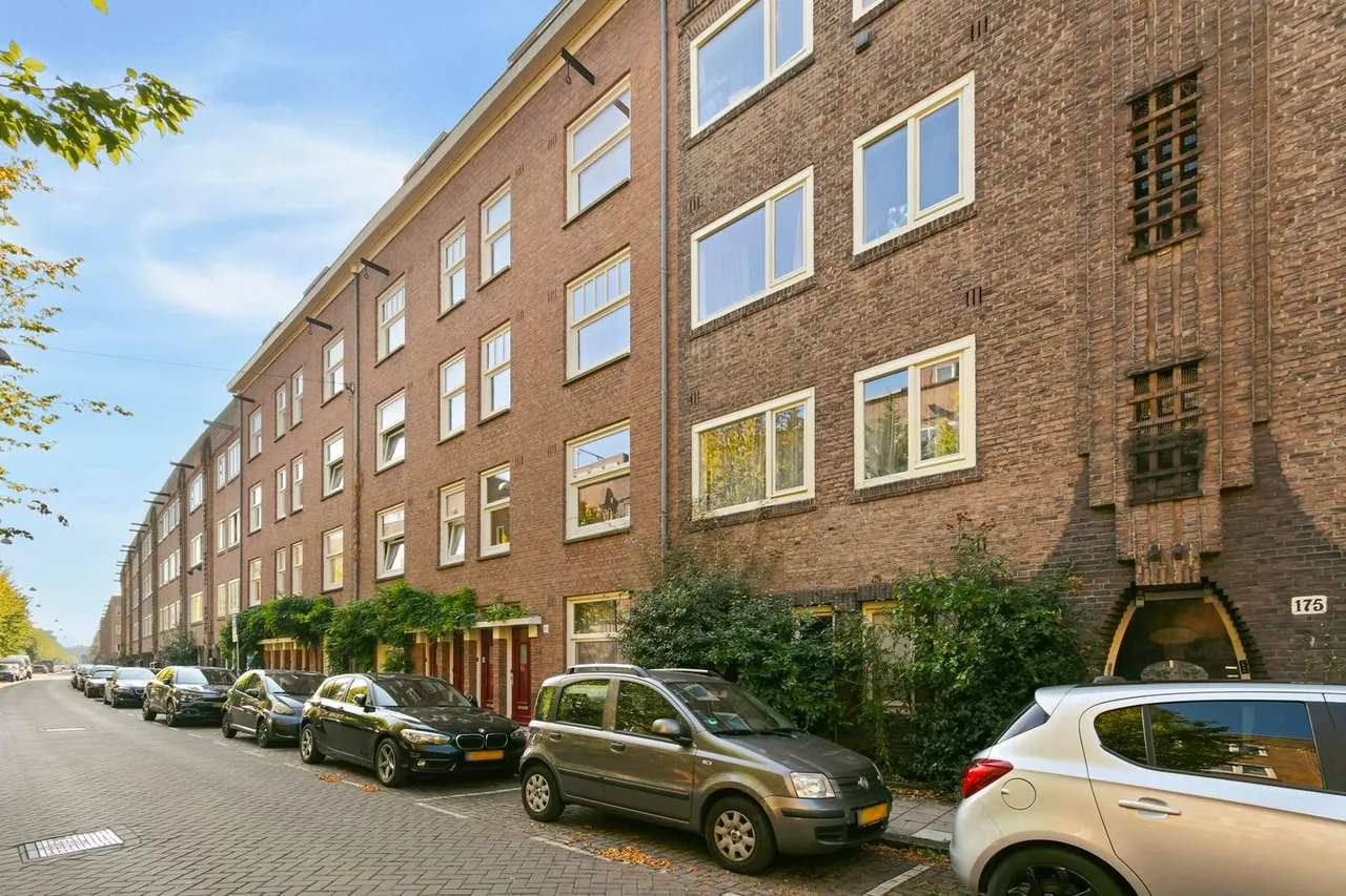 Studio te koop: Bestevâerstraat 171-2, Amsterdam