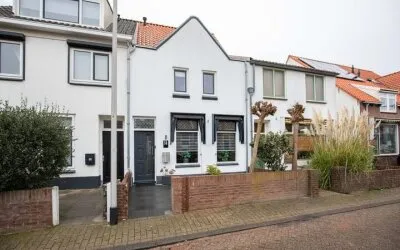 Tussenwoning te koop: Bestevaerweg 14, Midden Katwijk