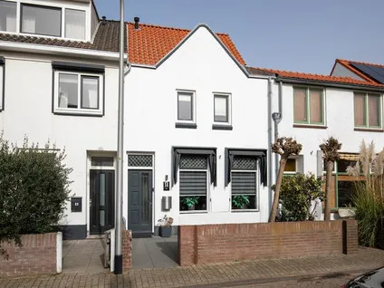 Tussenwoning te koop: Bestevaerweg 14, Midden Katwijk (Zh)