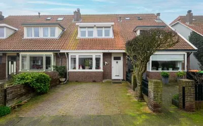 Tussenwoning te koop: Bestevaerweg 15, Midden Katwijk
