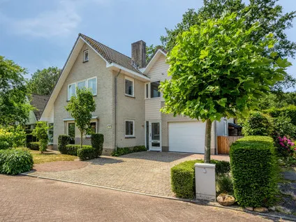 Vrijstaande woning te koop: Betje Wolfflaan 16, Dichtersbuurt Veenendaal