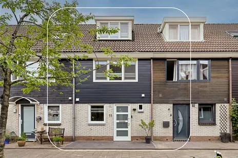 Tussenwoning te koop: Betsy Perkstraat 11, Heuvelweg Alphen Aan Den Rijn