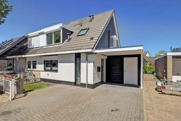 Hoekwoning te koop: Betuwe Singel 4, Verspreide huizen Aalst Leutes polder Aalst Lienden