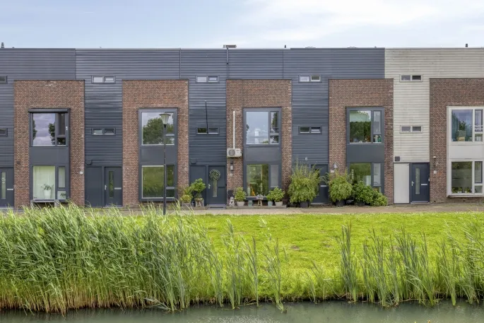 Tussenwoning te koop: Beugkant 59, Waterkant Barendrecht