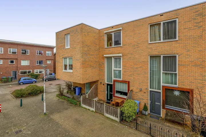 Tussenwoning te koop: Beugstraat 81, Hoogvliet Zuid Hoogvliet Rotterdam