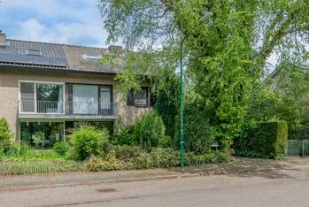 Twee-onder-één-kap te koop: Beukenlaan 11, Waalre Waalre