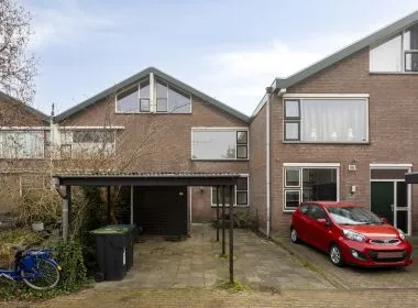 Tussenwoning te koop: Beukenrode 17, Slaaghwijk Leiden