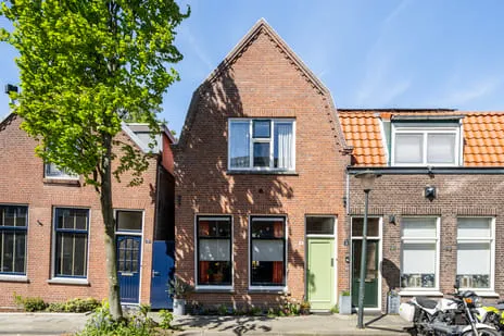 Corner house for sale: Beukestraat 8, Oostbuurt Vlaardingen