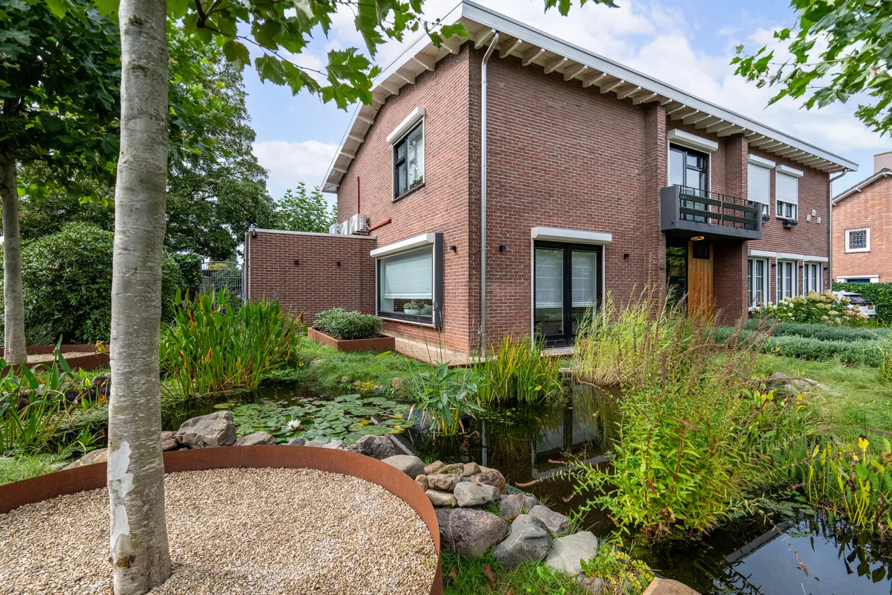 Twee-onder-één-kap te koop: Beuteweg 44, Landgraaf