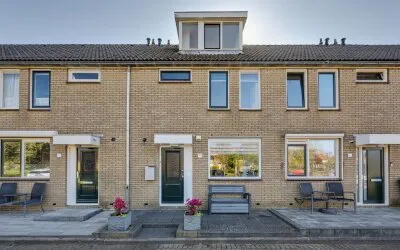 Tussenwoning te koop: Bever 11, Morgen Stont Hellevoetsluis