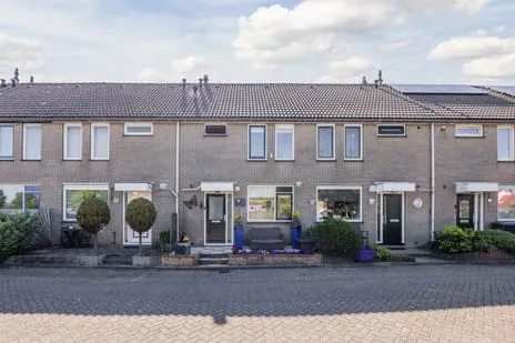 Tussenwoning te koop: Bever 4, Morgen Stont Hellevoetsluis