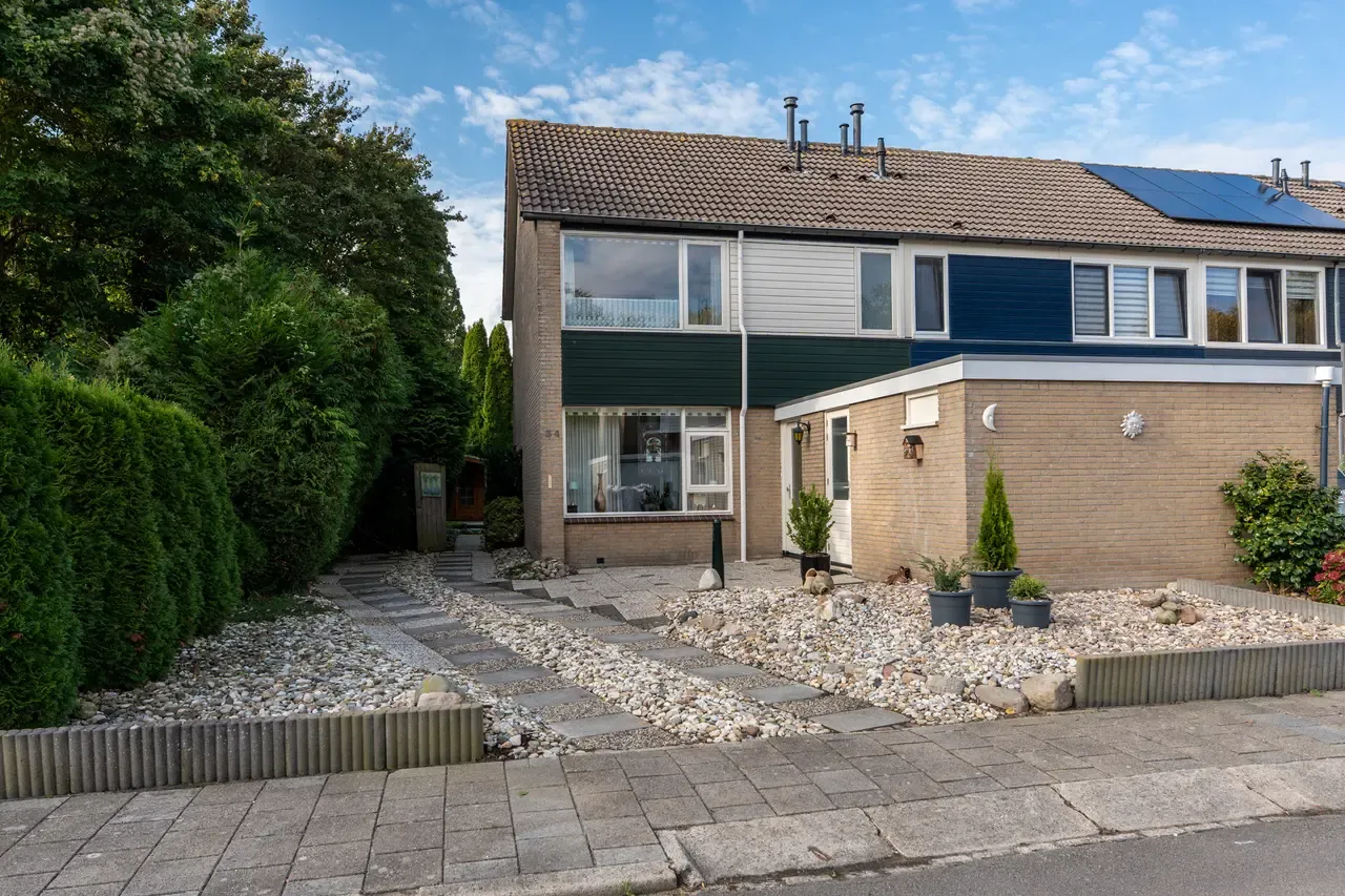 Hoekwoning te koop: Beverhof 34, Winschoten