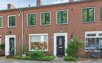 Tussenwoning te koop: Beverweg 13, Brabantpark Breda