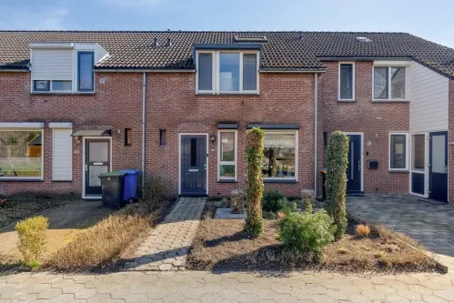 Tussenwoning te koop: Bevrijding 81, Aalten-kern Oost Aalten