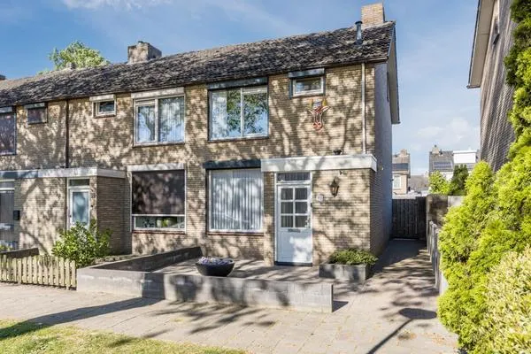Hoekwoning te koop: Bevrijdingstraat 90, Ossendrecht Ossendrecht