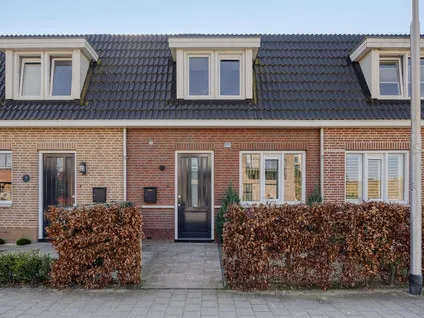 Tussenwoning te koop: Bezaan 11, Sint-Annaland
