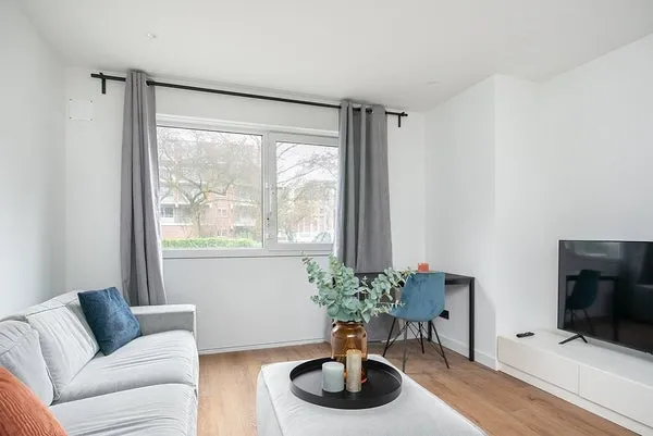 Woning te huur: Bezaanjachtplein, Banne-Zuidoost Amsterdam