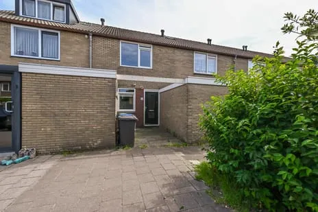 Tussenwoning te koop: Bezaanstraat 18, Peldersveld West Zaandam