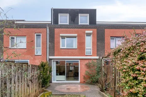 Tussenwoning te koop: Bezembinderstraat 6, Delfgauw