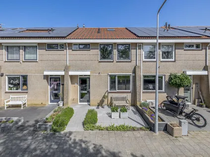 Tussenwoning te koop: Bieningen 43, Ouddorp