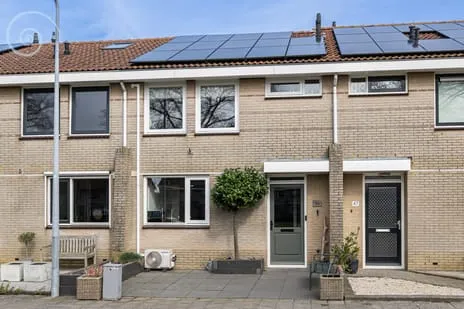 Tussenwoning te koop: Bieningen 45, Ouddorp zuid Ouddorp