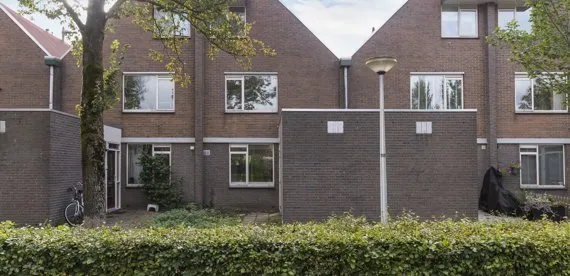 Tussenwoning te huur: Biesbosch 33, Biesbosch Diemen