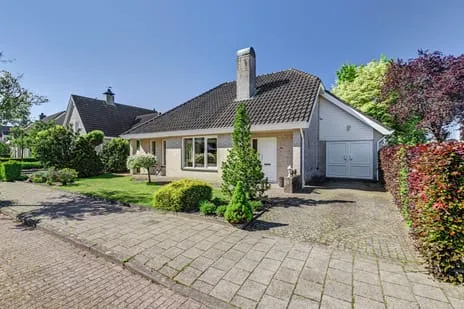 Vrijstaande woning te koop: Biesheuvellaan 20, Vijfhoeven Vlijmen