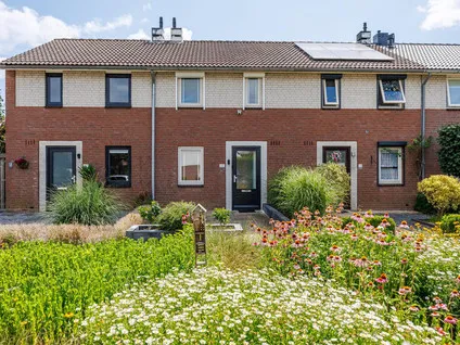 Tussenwoning te koop: Bieskamp 100, Klein Middelveld Druten