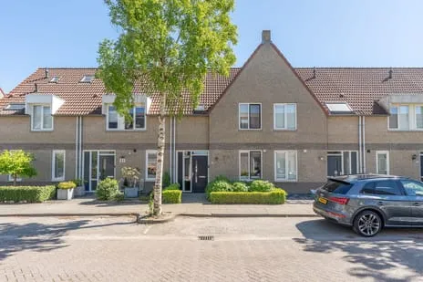 Tussenwoning te koop: Bieslook 45, omg Pannenschuur Centrum Oisterwijk