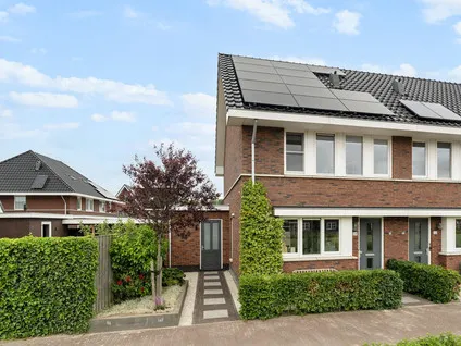 Hoekwoning te koop: Biestarwe 24, Elshof Zuid Anna Paulowna